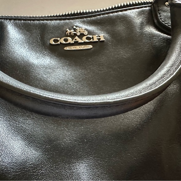 Cross body leather Coach purse - Picture 9 of 15